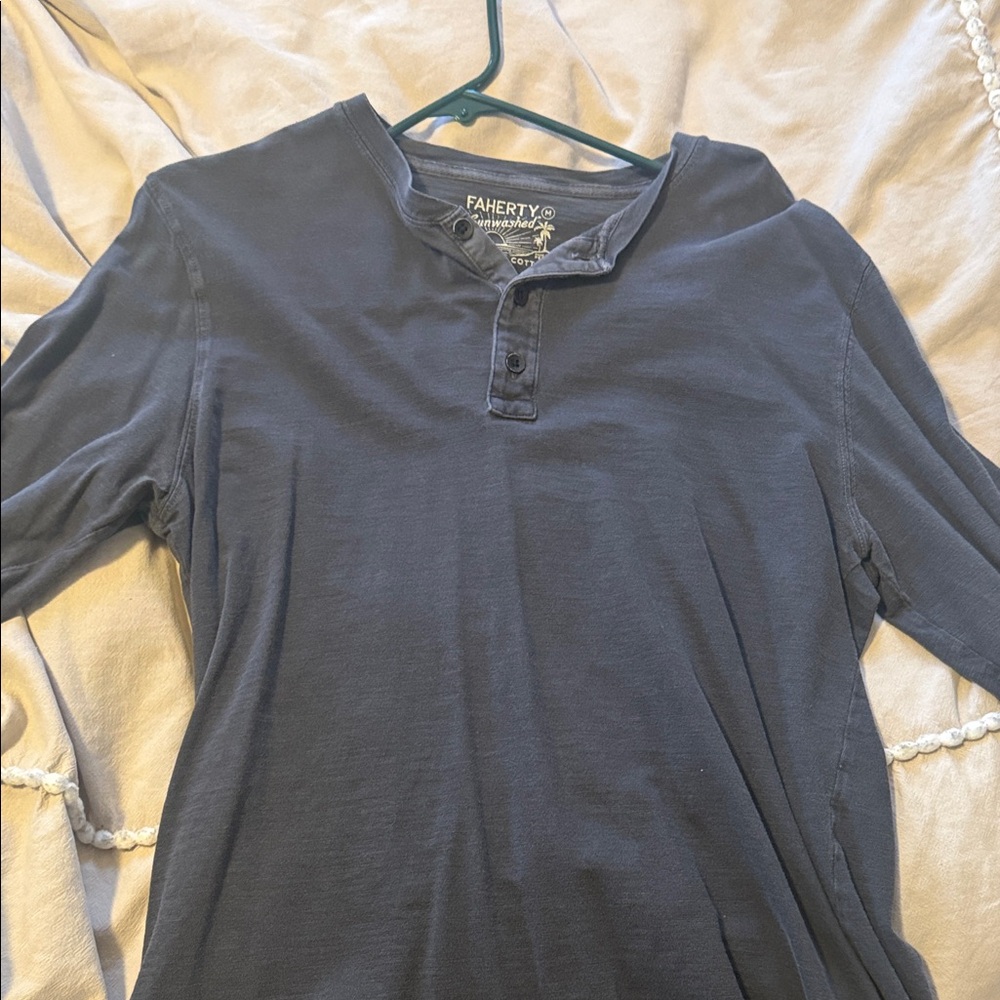 Faherty Men's Navy Long Sleeve Henley